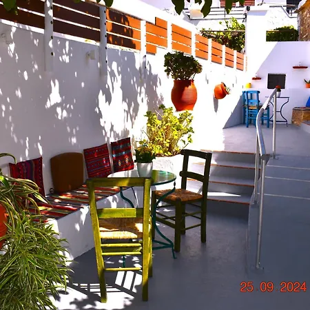 Mannashouse Embonas